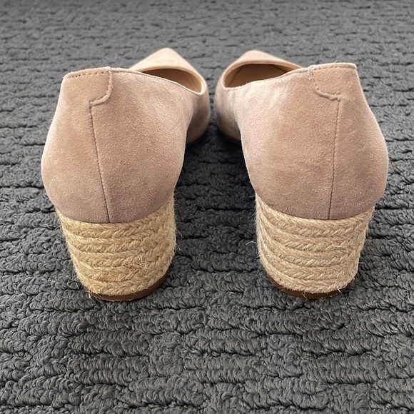 Sole Society Andorra Block Heeled Pumps, Taupe Suede Pointed Closed Toe Shoes - Picture 4 of 8